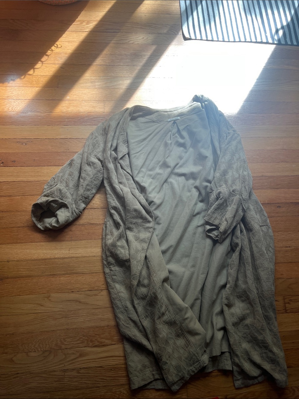 Black Crane textured jacquard Light Olive Open-Front Women's Duster Coat